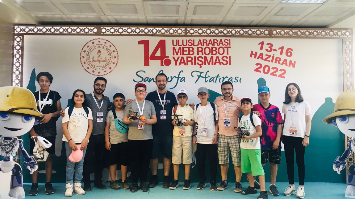 14. Uluslararası MEB Robot Yarışmasında Büyük Başarı